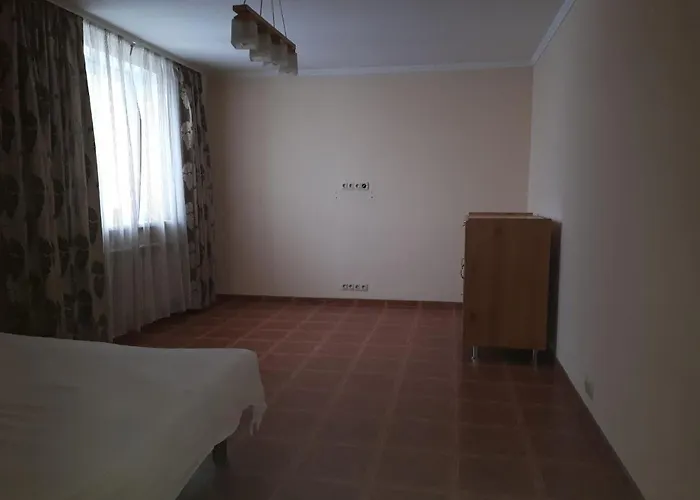 100 кв.м на шота руставелі